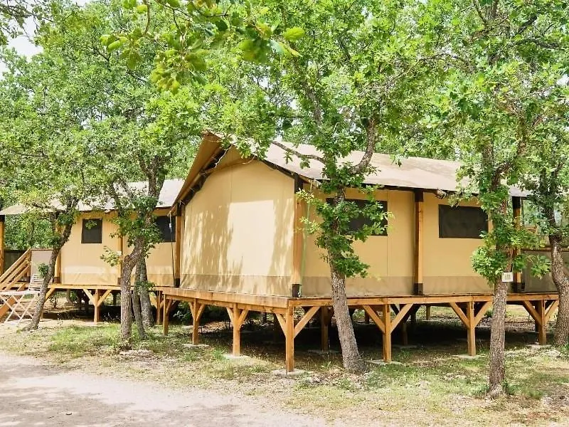 Camping Maeva Escapades Le Domaine Des Chenes Blancs Croagnes Campsite