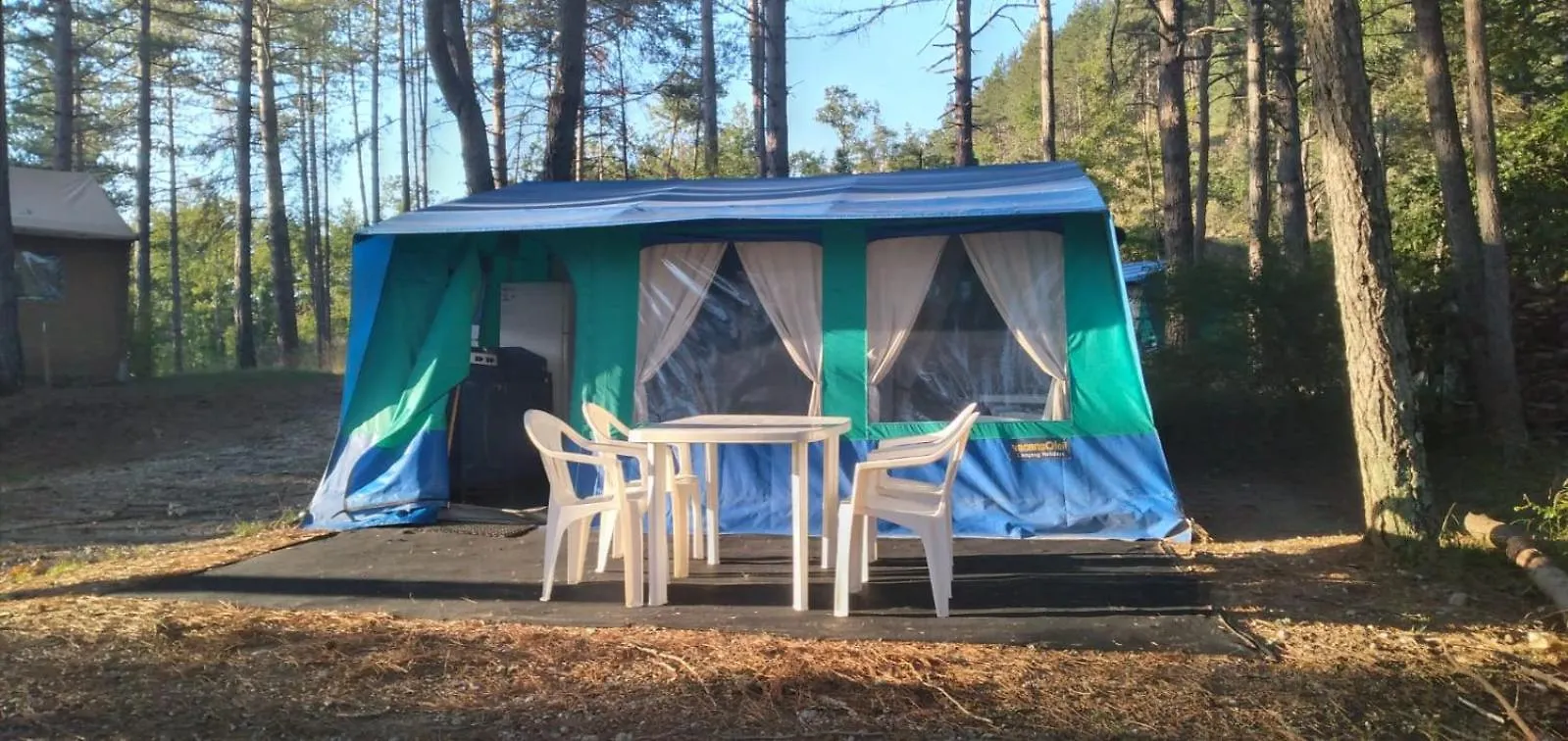 Camping Maeva Escapades Le Domaine Des Chenes Blancs Croagnes Campsite